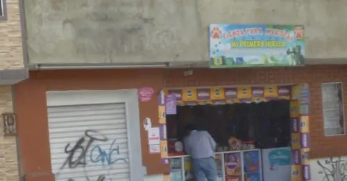 TIENDA PARA MASCOTAS MI PRIMERA HUELLA TIENDA PARA MASCOTAS MI PRIMERA HUELLA